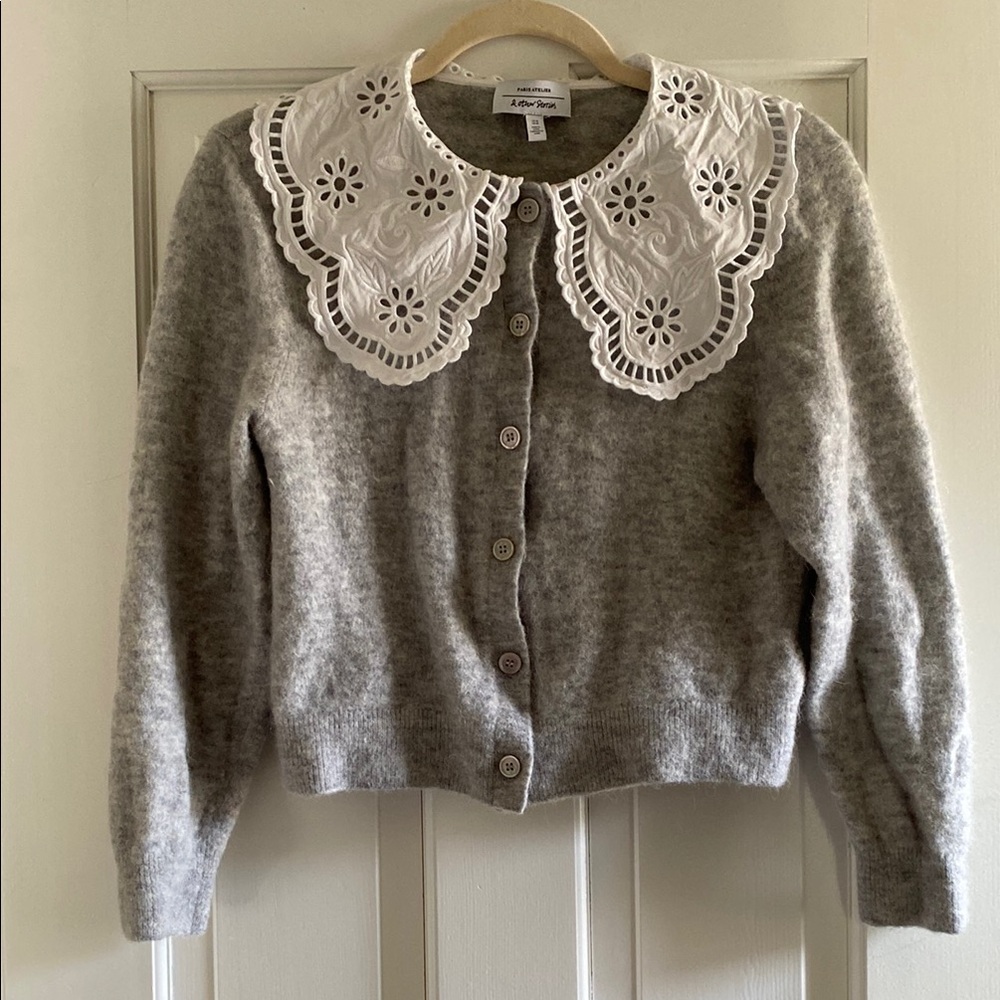 & Other Stories Gray Sweater with White Lace Collar
